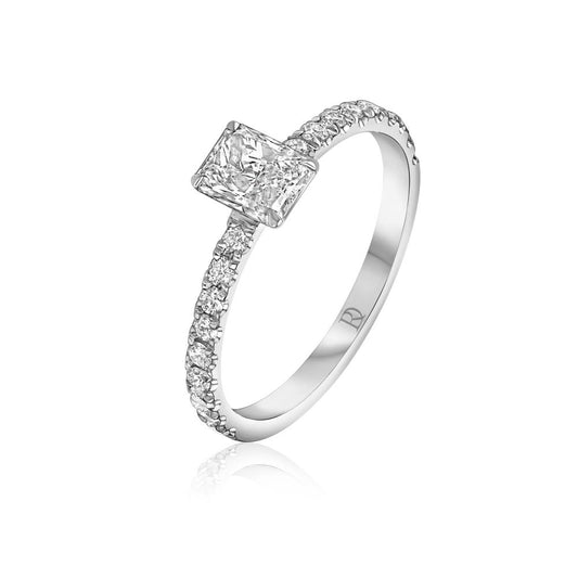 Diamond Ring in White Gold NA0532