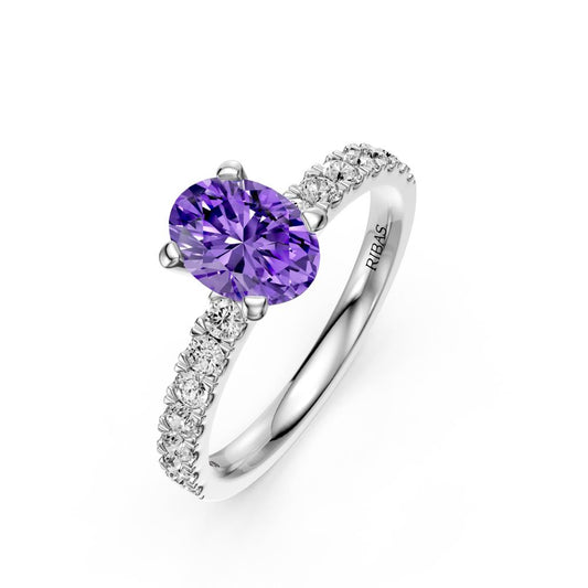 Diamond Ring with Tanzanite in White Gold R04490325
