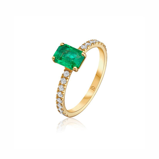 Emerald and Diamond Ring in Yellow Gold NA0524